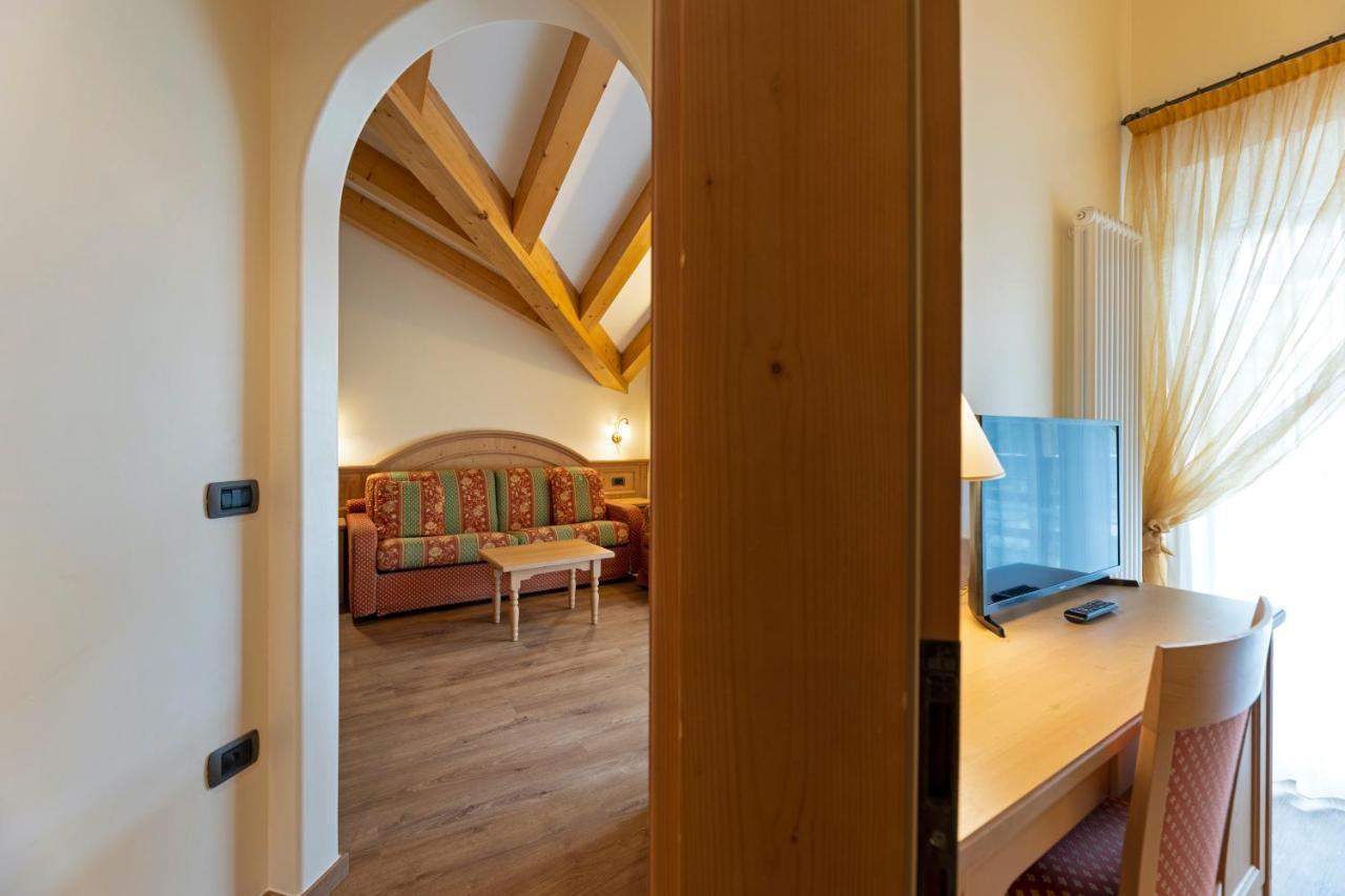 Hotel Lido - Slow & Natural Living Molveno Exteriér fotografie