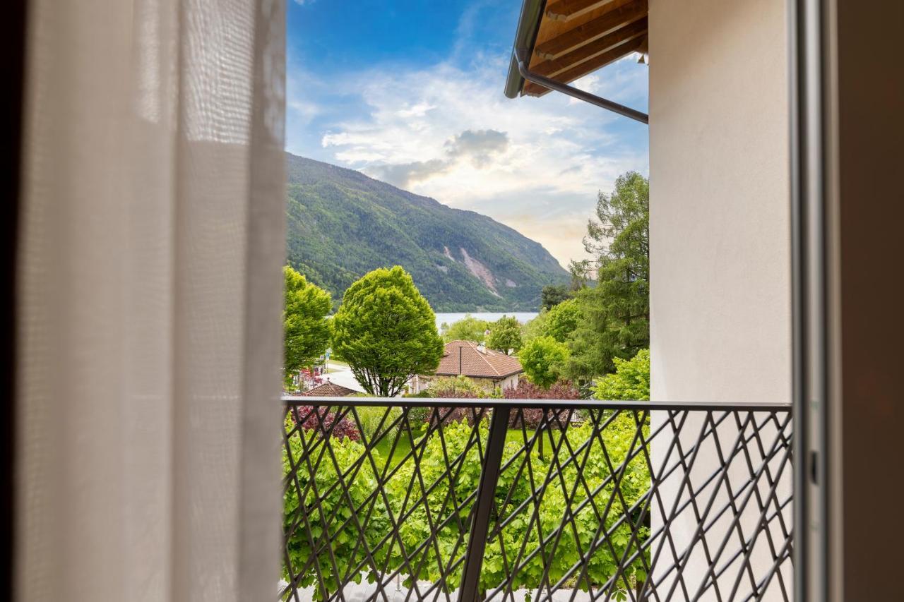 Hotel Lido - Slow & Natural Living Molveno Exteriér fotografie