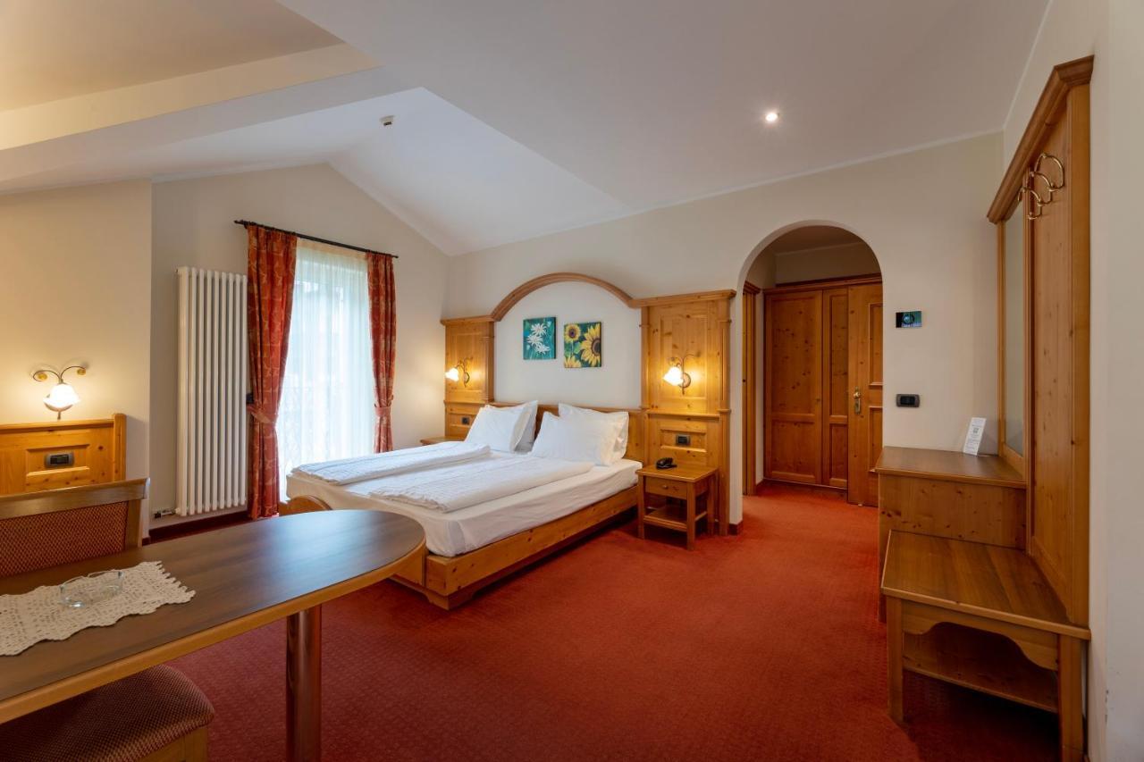 Hotel Lido - Slow & Natural Living Molveno Exteriér fotografie