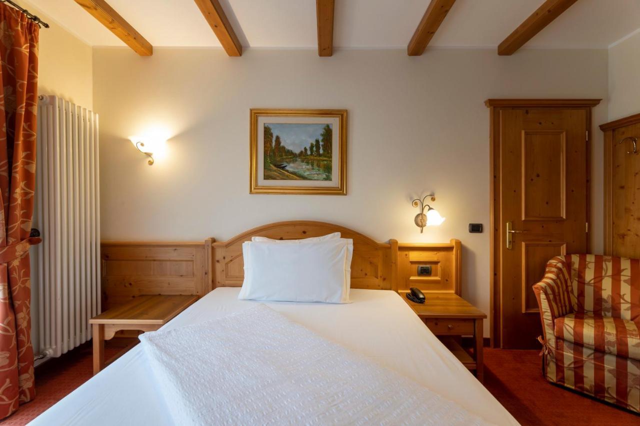 Hotel Lido - Slow & Natural Living Molveno Exteriér fotografie
